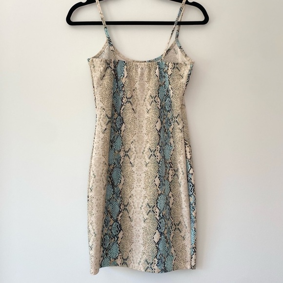 3/15$ β¨ Seductions Mini Bodycon Snake Print Dress - Picture 2 of 5